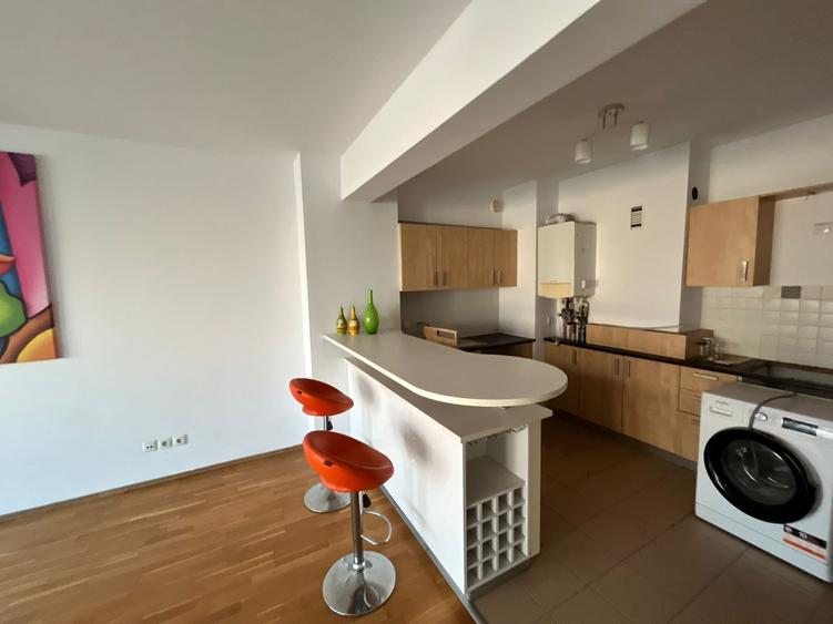 Apartament cu 3 camere decomandat în Dristor