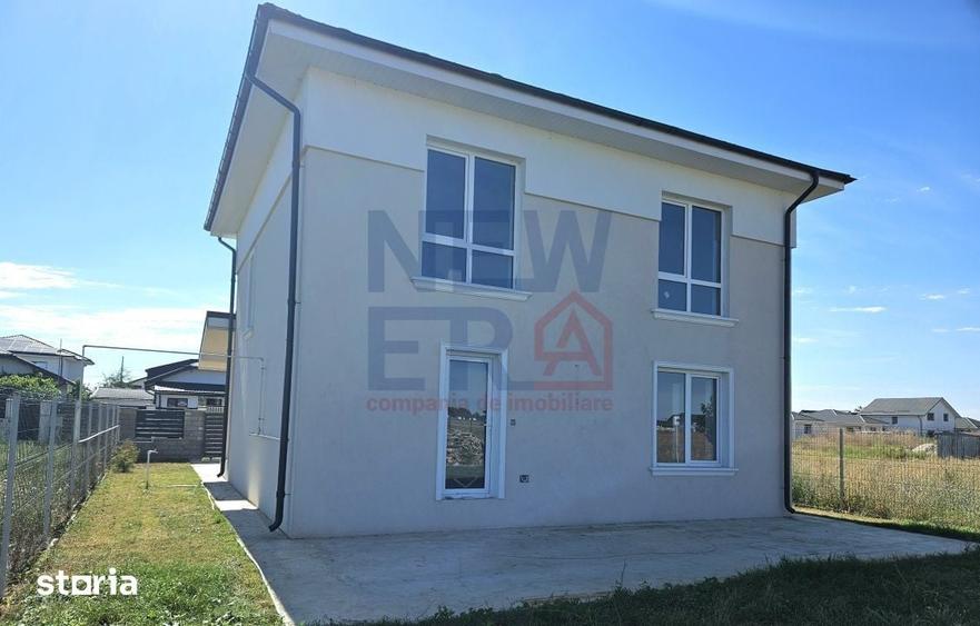Casă cu 5 camere cu Teren 354 Mp în Crevedia