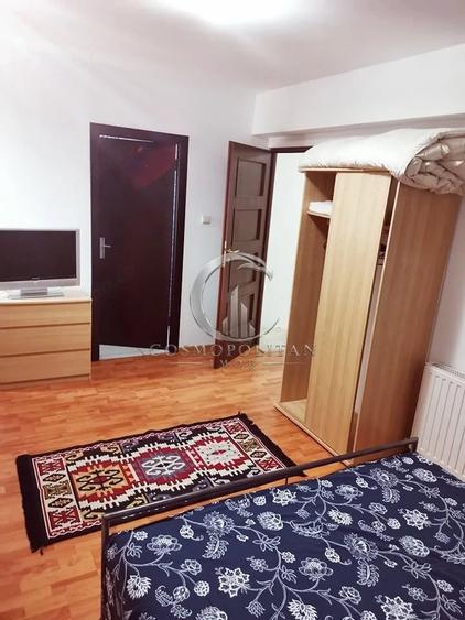 Casă cu 2 camere cu Teren 2000 Mp în Sărata