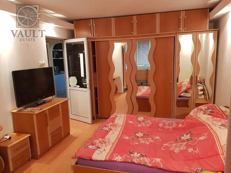 Apartament cu 3 camere decomandat, mobilat în Drumul Taberei