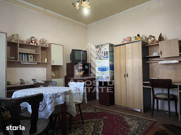 Casă cu 3 camere cu Teren 850 Mp în Iosefin