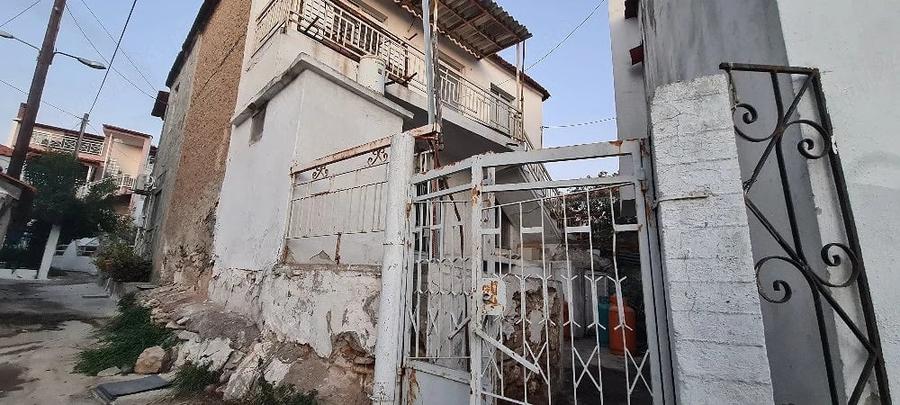 Casă cu Teren 30 Mp în Central