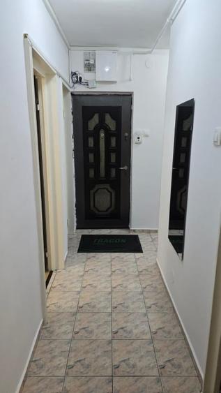 Apartament cu 2 camere decomandat, mobilat în Alexandru Obregia