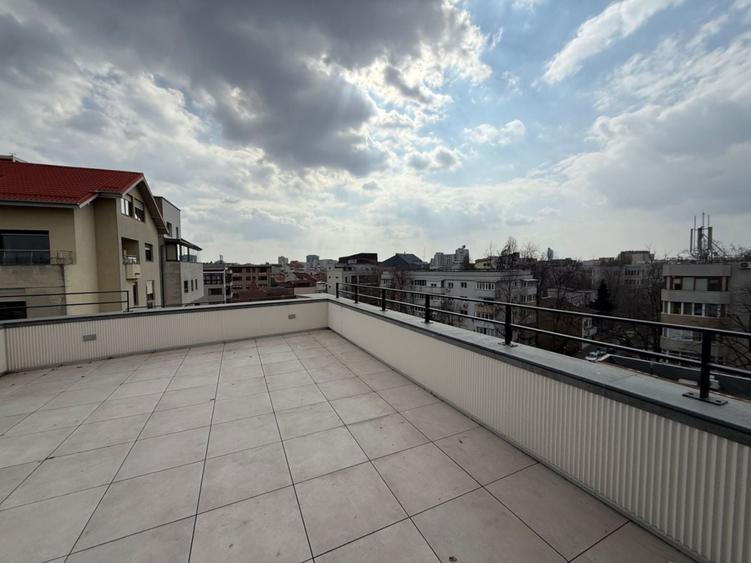 Spațiu comercial, de 750 mp, în Floreasca