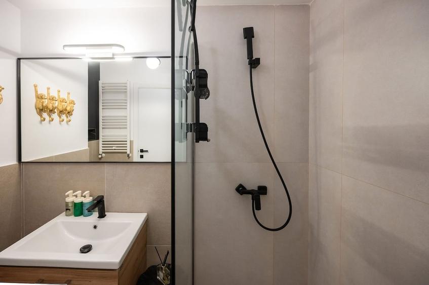 Apartament cu 2 camere decomandat în Mamaia-Sat