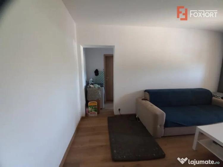 Apartament cu 3 camere semidecomandat în UMT