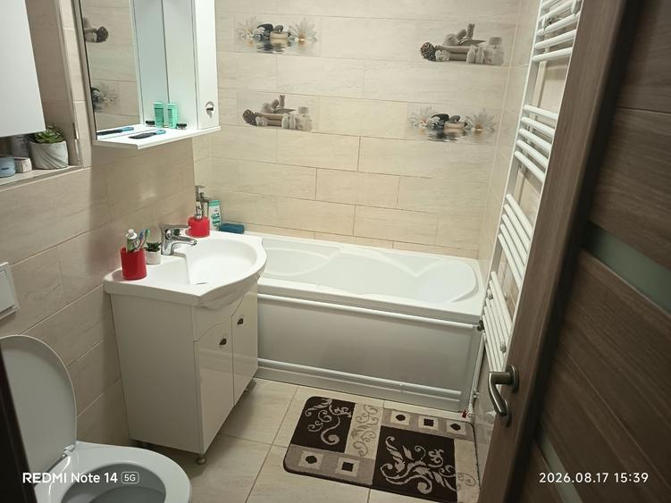 Apartament cu 2 camere decomandat în Triaj