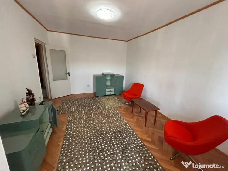 Apartament cu 2 camere decomandat în Buzaului
