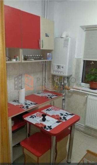 Garsonieră decomandată în Unirii Sud