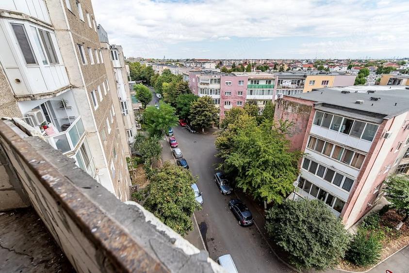 Apartament cu 4 camere decomandat în Micălaca