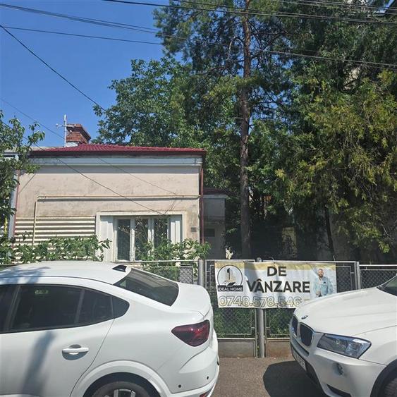 Casă cu 2 camere cu Teren 244 Mp în Ultracentral