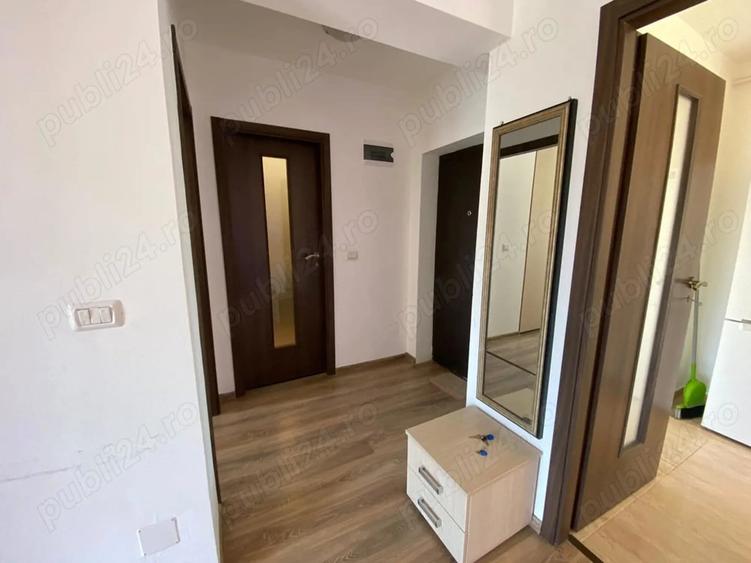 Apartament cu 2 camere decomandat în Roșu