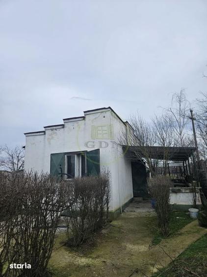 Casă cu 4 camere cu Teren 1250 Mp în Malu Mare
