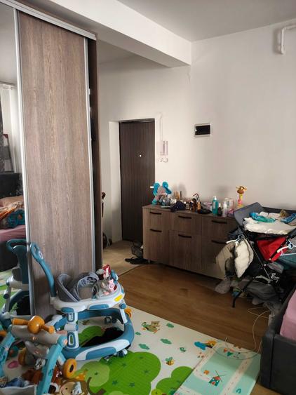 Garsonieră semidecomandată în Berceni