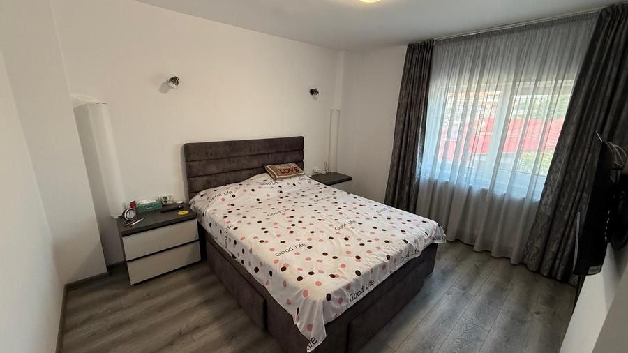 Apartament cu 4 camere decomandat în Ultracentral