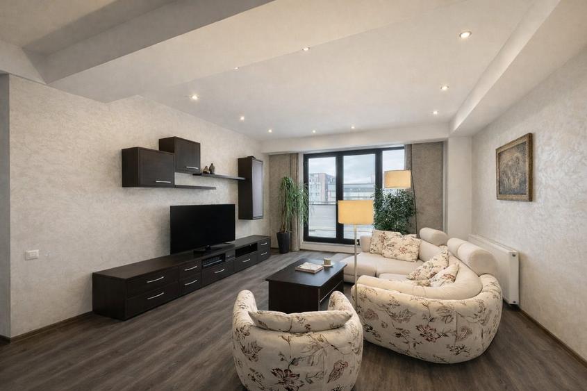 Apartament cu 3 camere decomandat, mobilat în Tomis Plus