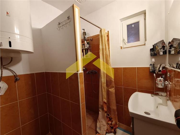 Casă individuală cu 4 camere cu Canalizare în Exterior Nord