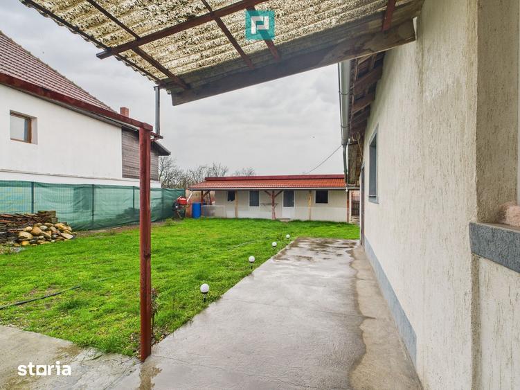 Casă cu 4 camere cu Teren 719 Mp în Cenei