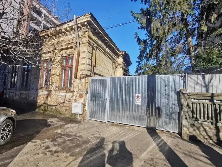 Teren de 565 mp, în P-ța Victoriei