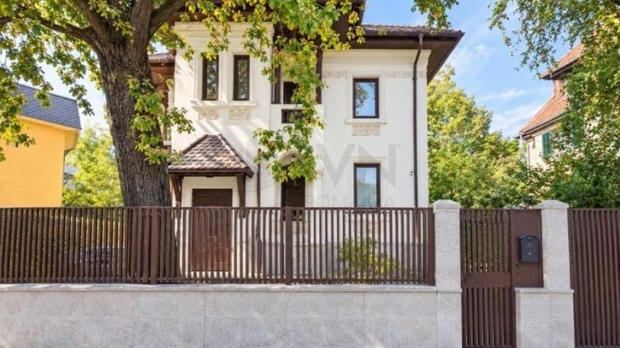 Casă individuală cu 5 camere cu Canalizare în Kiseleff