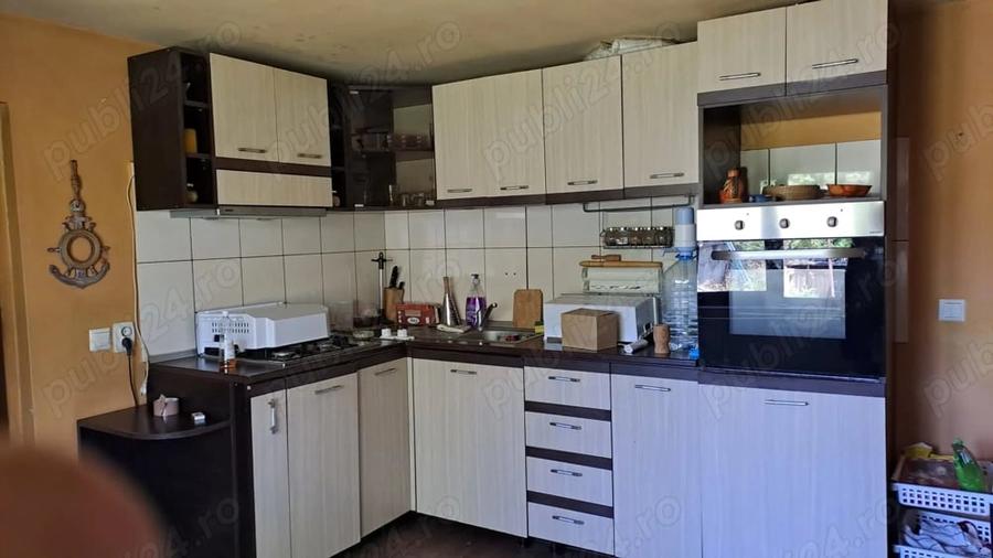 Casă cu 5 camere cu Teren 1375 Mp în Frumușani