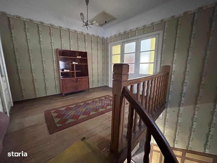 Casă cu 4 camere în Nicolae Bălcescu