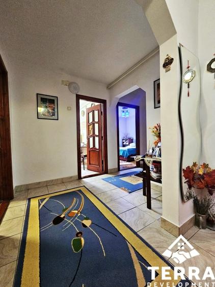 Apartament cu 3 camere în Tomis Nord
