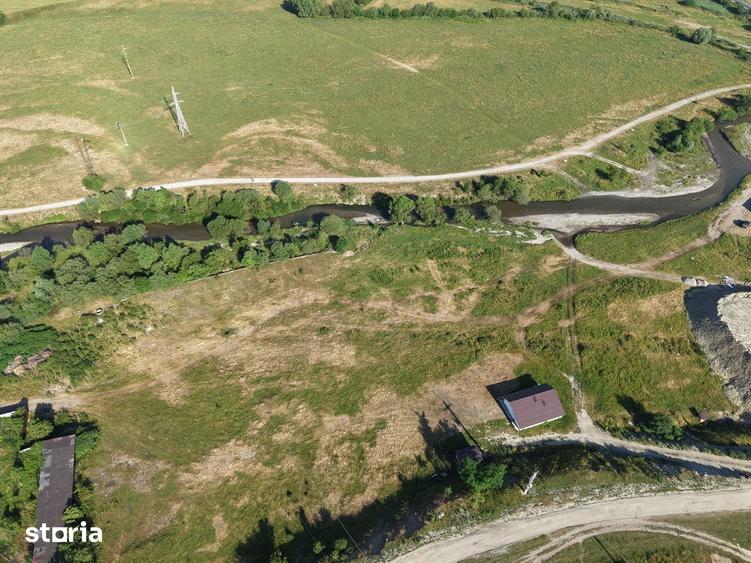 Teren de 7500 mp, în Central