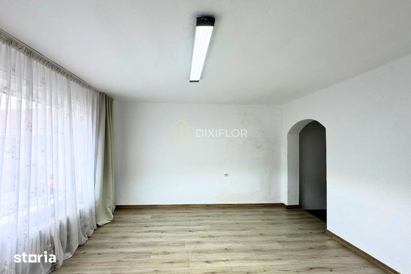 Casă cu 9 camere cu Teren 336 Mp în Central