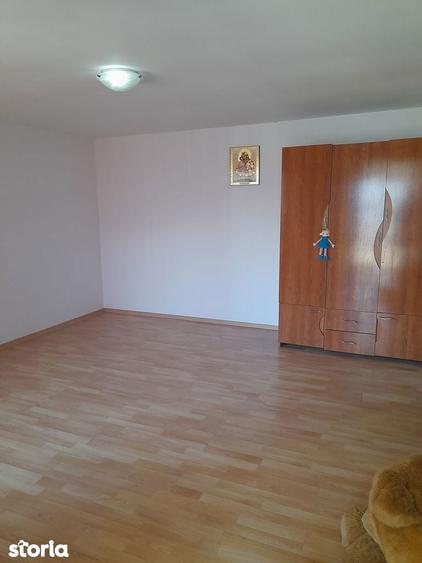 Casa de vanzare com. Florica - 1