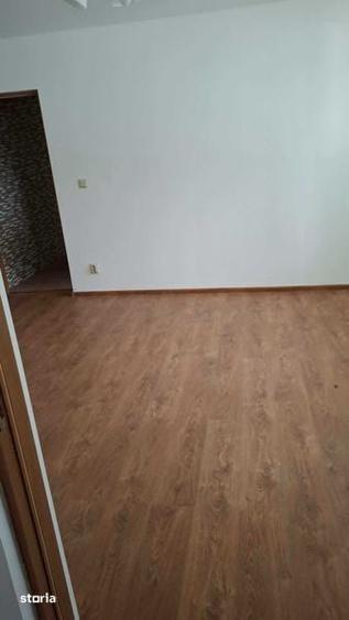 Apartament cu 2 camere în Micro 15