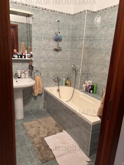 Apartament cu 3 camere decomandat, mobilat în Kiseleff