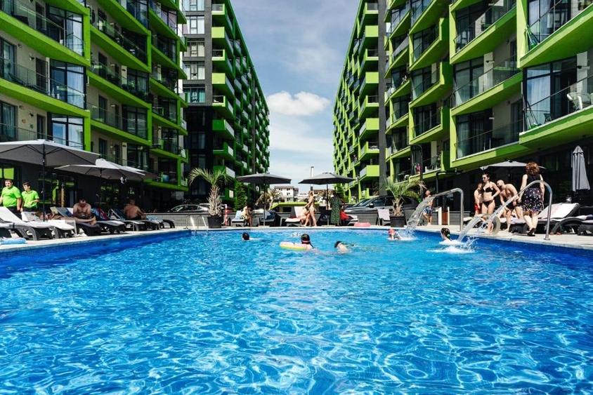 Apartament cu 2 camere semidecomandat, mobilat în Mamaia-Sat
