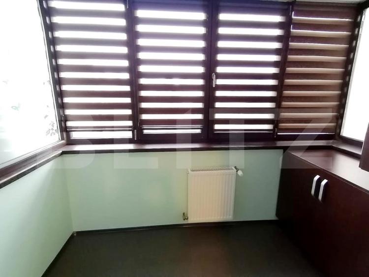 Apartament cu 4 camere decomandat, mobilat în Calea București