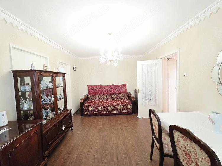 Apartament cu 3 camere semidecomandat în Țiglina 3