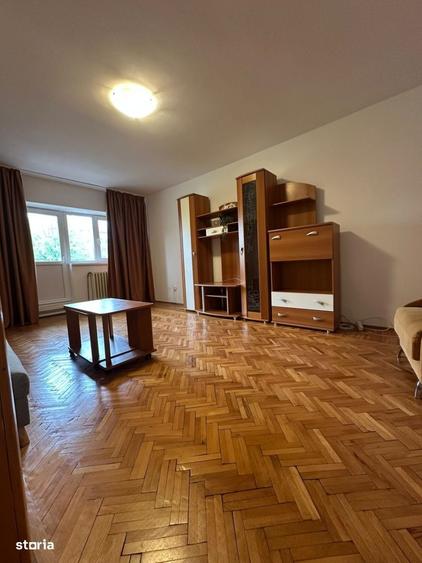Apartament cu 2 camere decomandat în Independenței