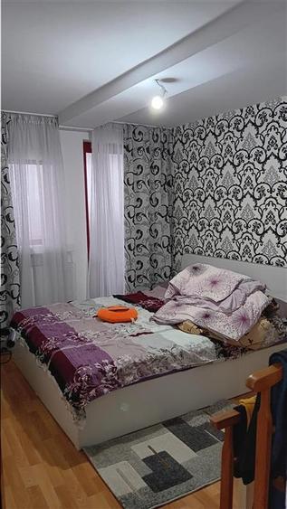 Casă individuală cu 5 camere cu Canalizare în Bârnova