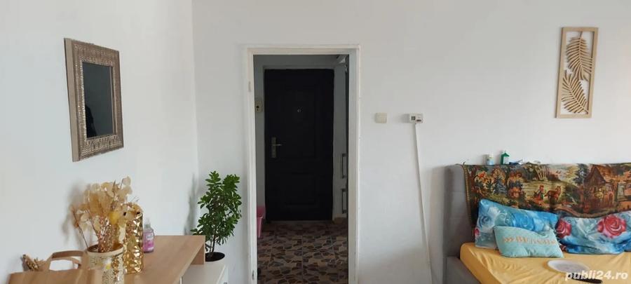 Apartament cu 2 camere decomandat în Micro 4