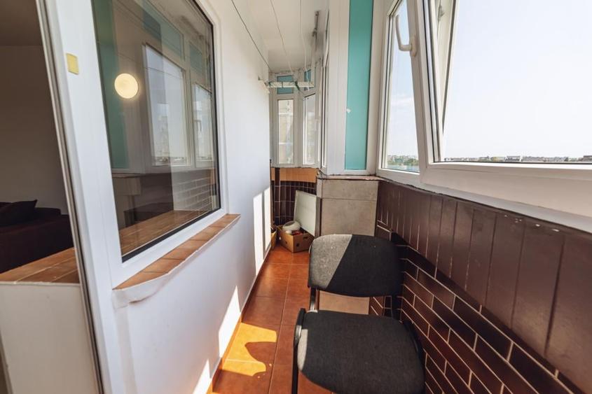 Apartament cu 3 camere decomandat, mobilat în Brâncoveanu