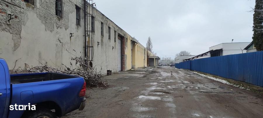 Spațiu comercial, de 1,450 mp, în Central