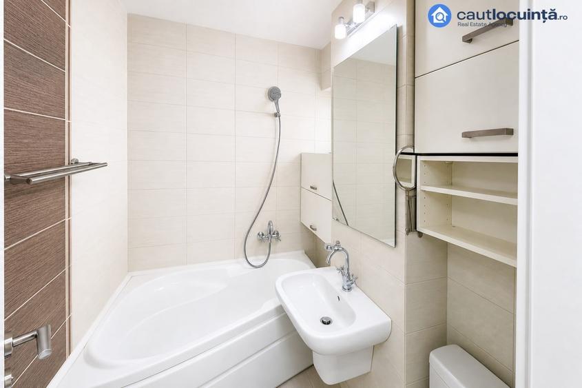 Apartament cu 3 camere în Tineretului