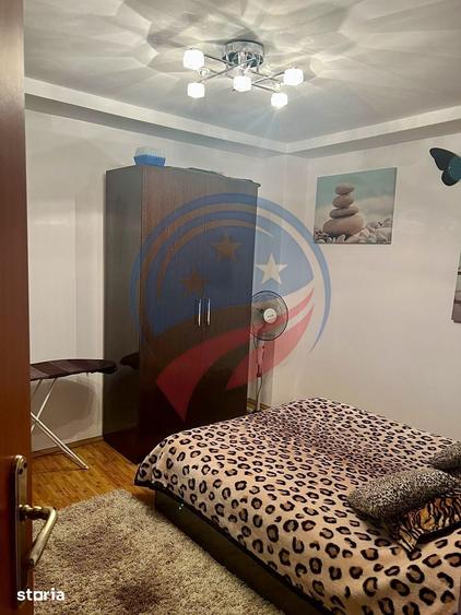Apartament cu 3 camere în Craiovița Nouă