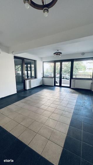 Spațiu comercial, de 61 mp, în Central