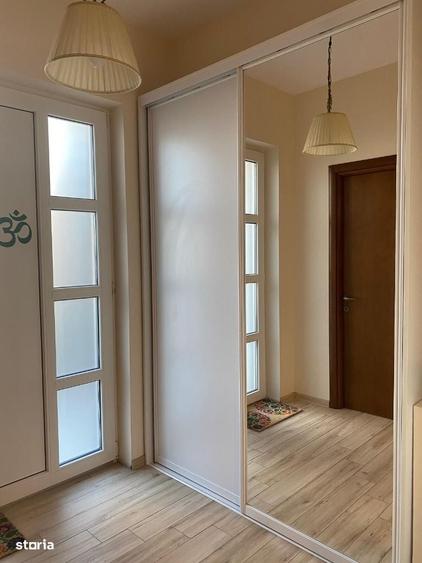 Casă cu 4 camere în Zăvoi