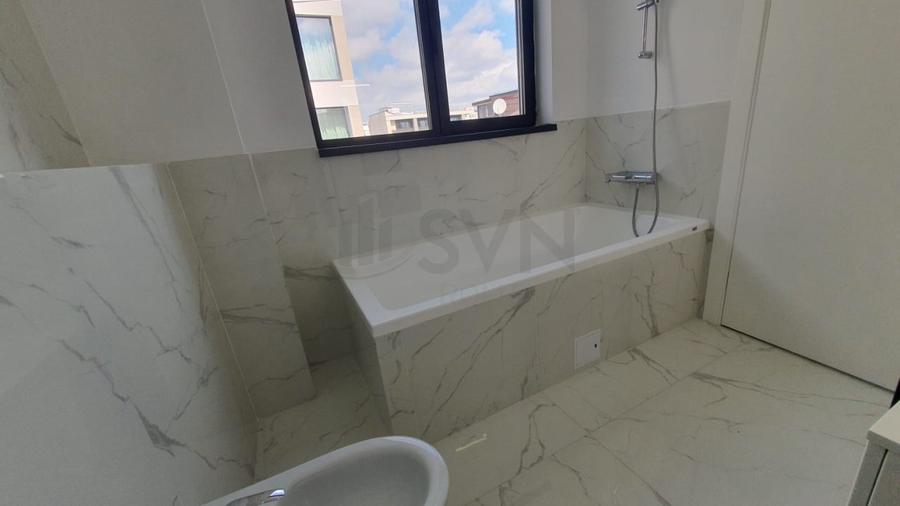 Apartament cu 2 camere decomandat în Polonă