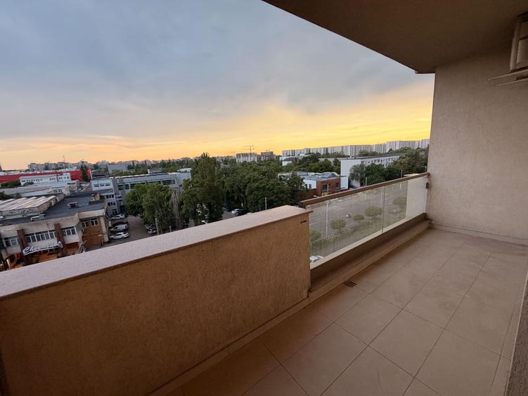 Apartament cu 3 camere semidecomandat, mobilat în Cotroceni
