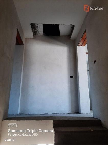 Casă cu 4 camere în Ghiroda
