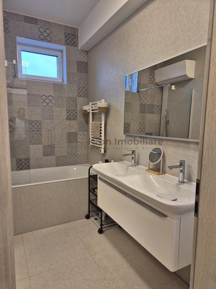 Apartament cu 3 camere decomandat, mobilat în Centură