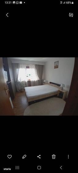 Apartament cu 4 camere decomandat în Est