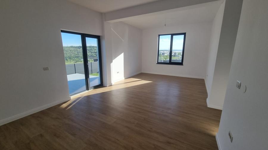 Casă individuală cu 4 camere cu Teren 410 Mp în Valea Adâncă